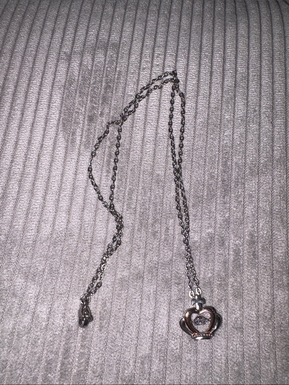 18-Silver Crown with zircon Pendant Necklace - Silver